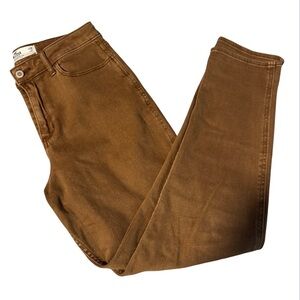 Hollister Brown High Rise Mom Jeans | Very Good Condition